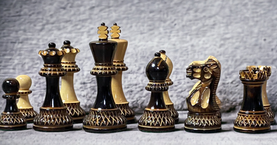 Artistic Parker Chess Pieces 20" Wenge Chessboard and Vinyl Box - Official Staunton™ 