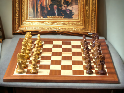 Bobby Fischer Acacia Mahogany Chess Set - Official Staunton™ 