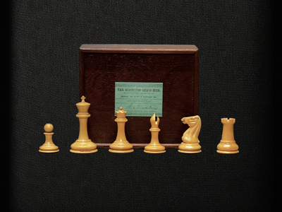 1850 London Chessmen Italian Retro Chessboard and Slide Top Box - Official Staunton™ 