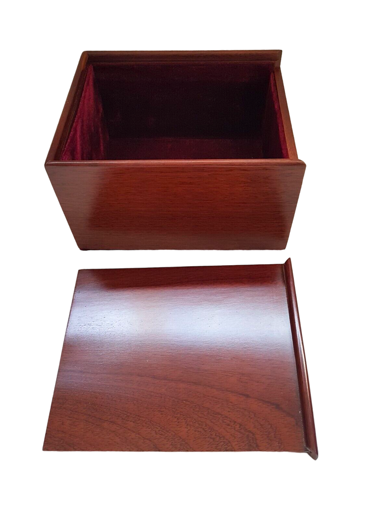 Small Mahogany Slide Lid Chess Box - UK Made - Official Staunton™ 