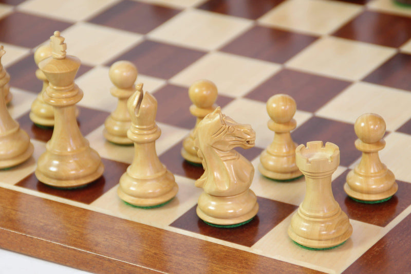 Queens Gambit Acacia Pieces 19" Mahogany Chessboard & Box - Official Staunton™ 