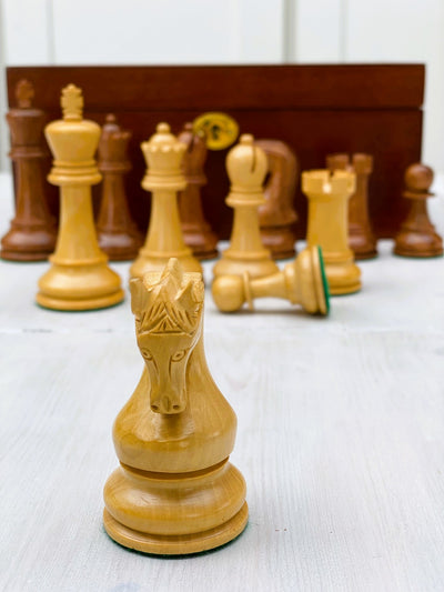 Leningrad Acacia Chess Pieces & Mahogany Box - Official Staunton™ 