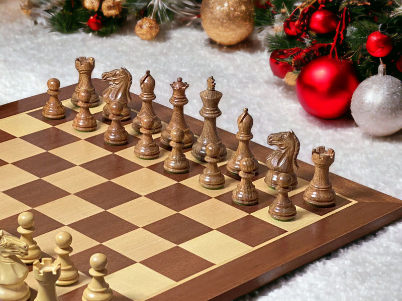 Queens Gambit Acacia Mahogany Chess Set - Official Staunton™ 