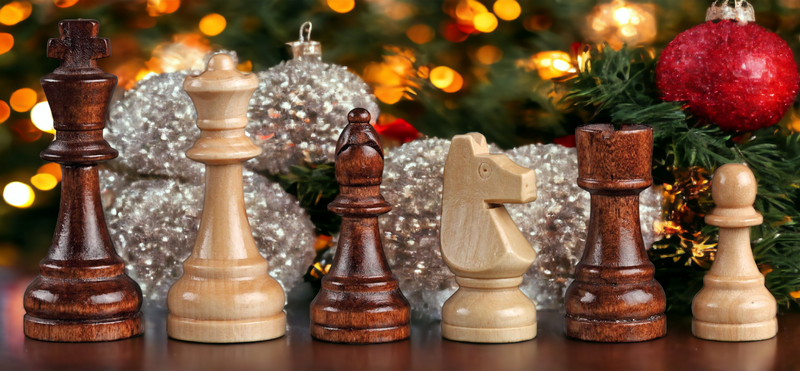 46cm Maple and Walnut Folding Chess Set - Official Staunton™ 