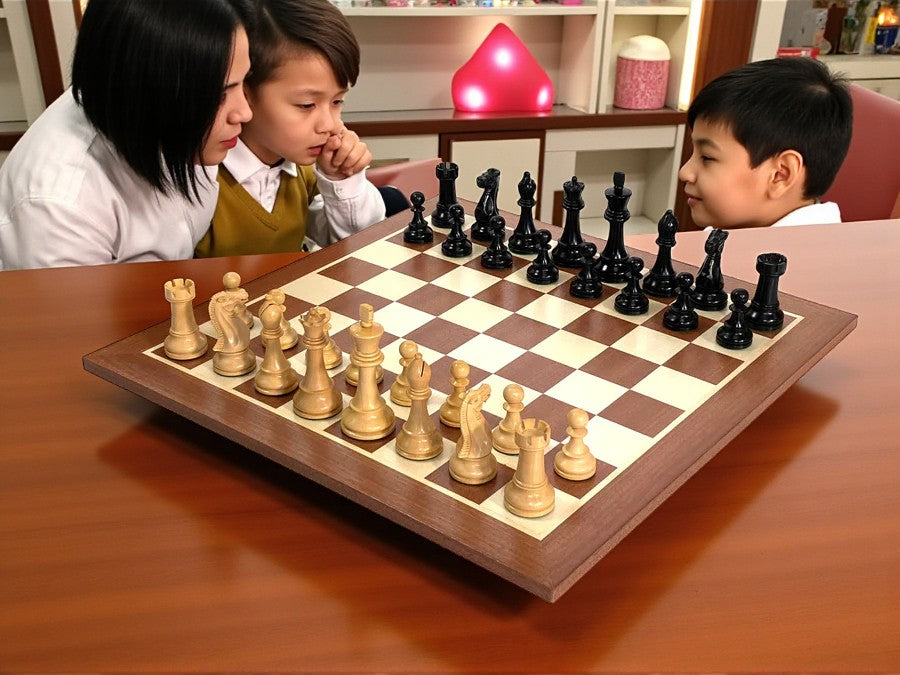 Black Winchester Staunton Mahogany Chess Set & Box