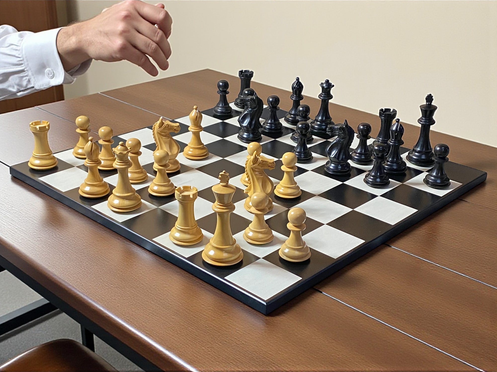 Queens Gambit Supreme Anegre Contemporary Board and Vinyl Box