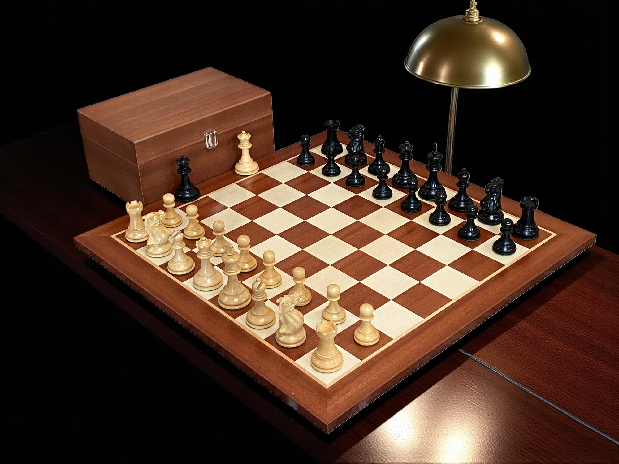 Black Elite Players Mahogany Chess Set Combination