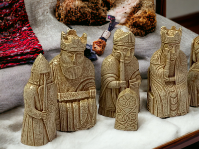 Isle of Lewis Chess Pieces - Official Staunton™ 