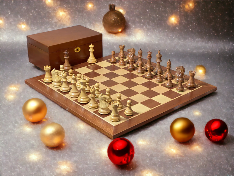 Queens Gambit Acacia Mahogany Chess Set - Official Staunton™ 