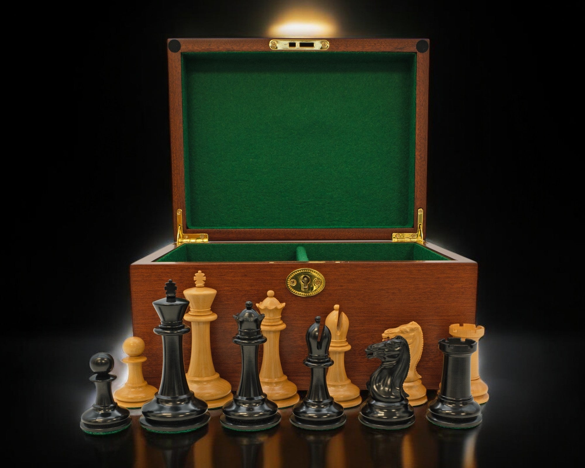 Harrwitz Chessmen and Mahogany Luxury Box