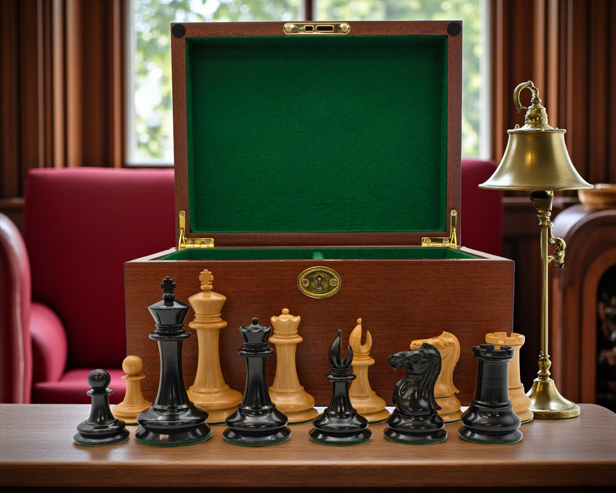 Leuchars Cooke Chessmen and Mahogany Hinged Box