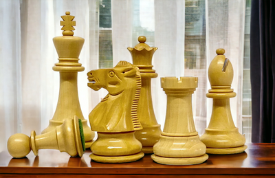 1972 Boxwood and Black English Chess Pieces - Official Staunton™ 