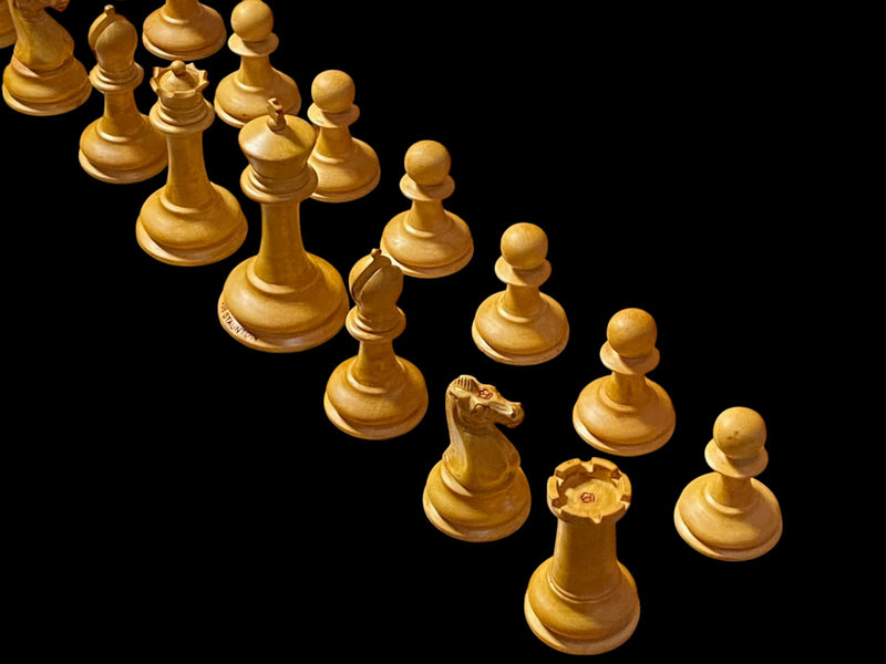 Antique Dropjaw Chessmen Antique Chess Board and Box