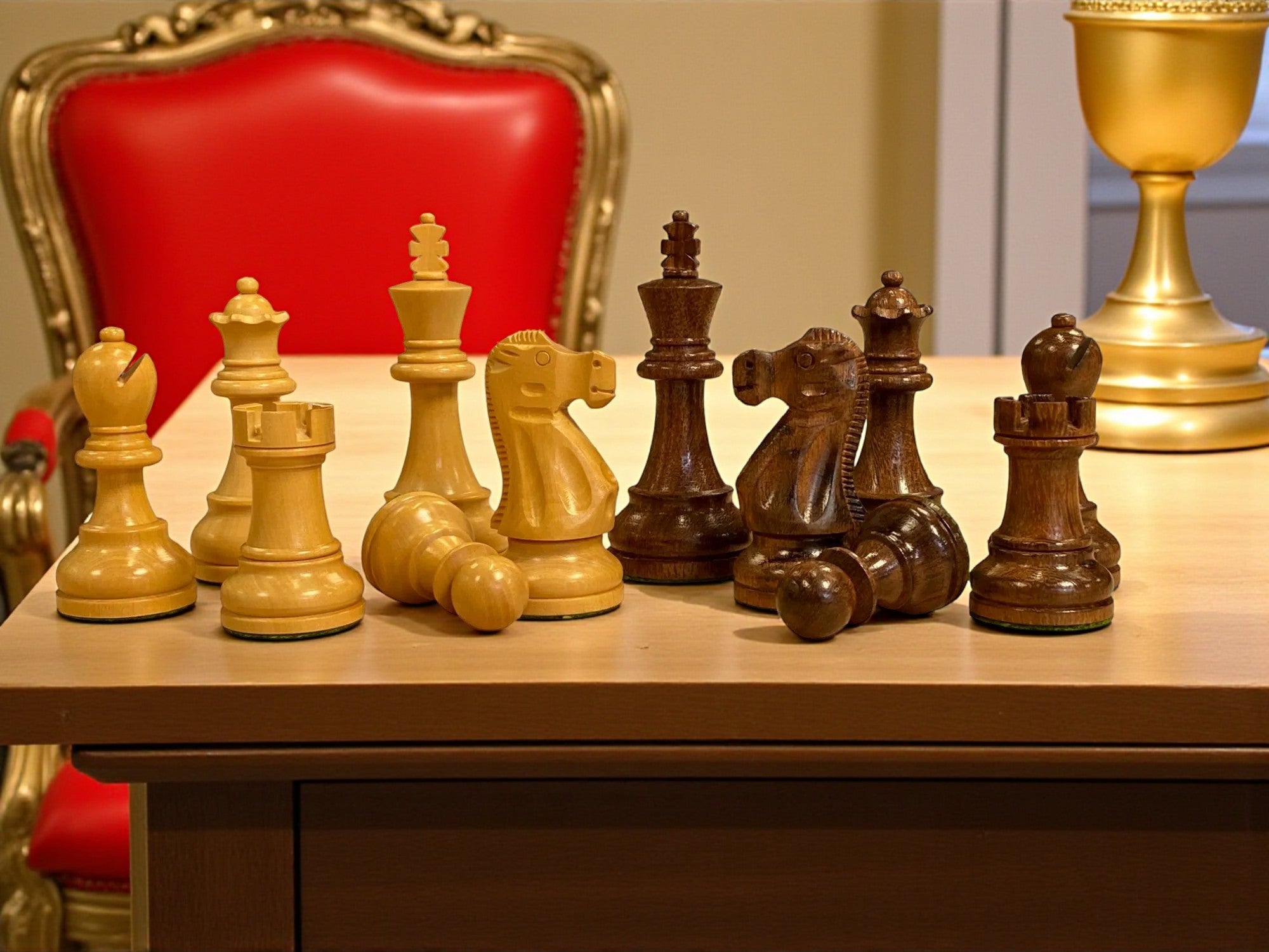 Deluxe Staunton Acacia Chess Pieces