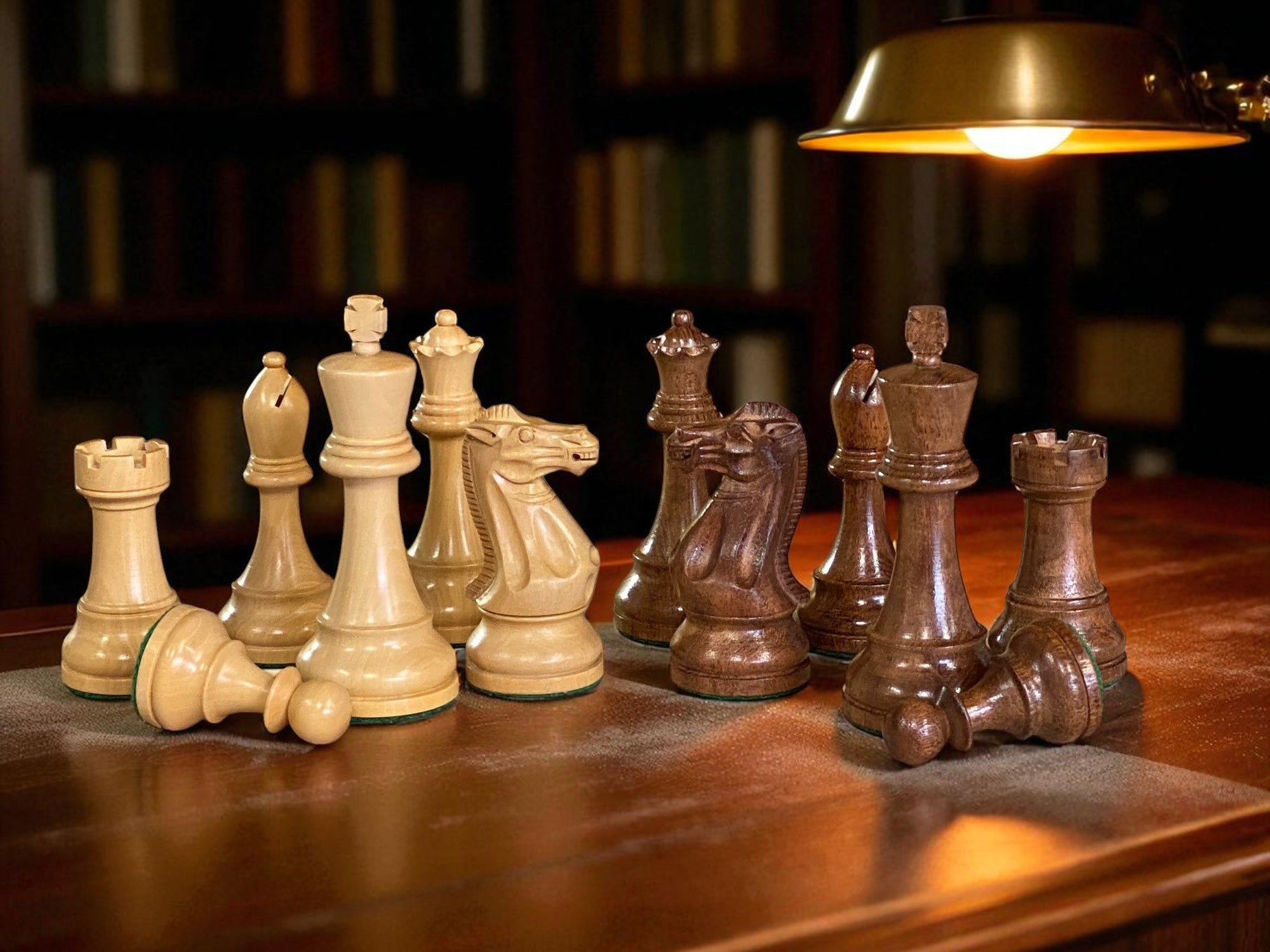 Staunton Winchester 4 Inch Acacia & Boxwood Chessmen