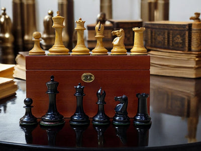 Antique Dropjaw Chessmen Antique Chess Board and Box