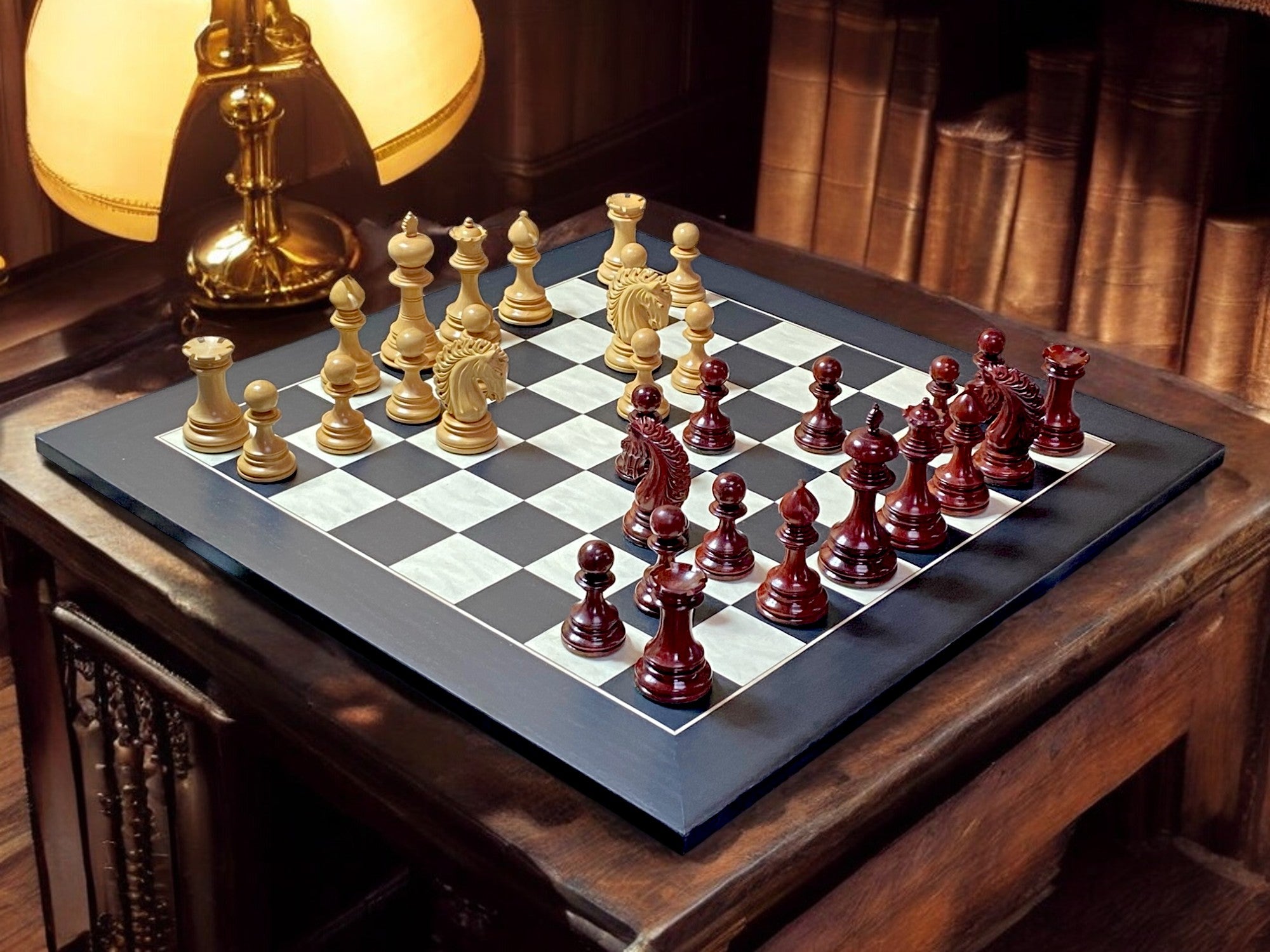Appaloosa Redwood Chess Pieces , Deluxe Anegre Chessboard - Official Staunton™ 
