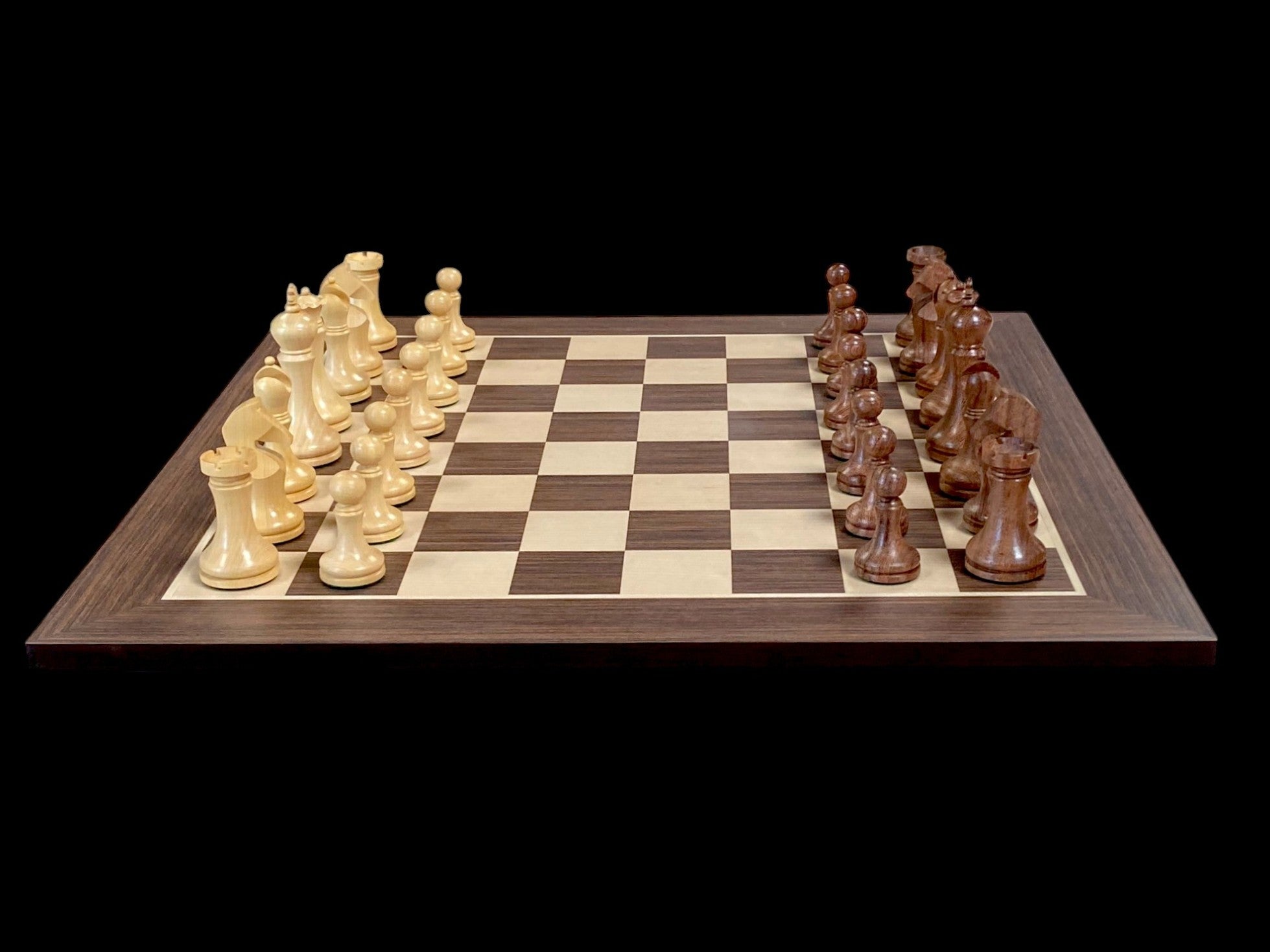 Zadar Modern Chess Set – 3.9" Acacia Pieces with 20" Wenge Board & Vinyl Box