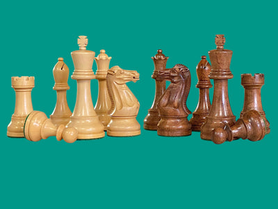 Acacia Winchester Chess Pieces, Mahogany Chessboard & Box
