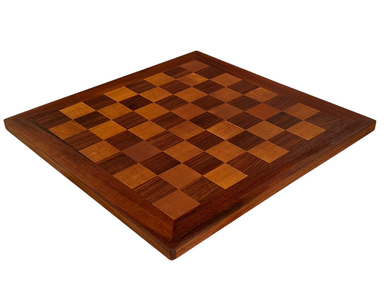 Leuchars Cooke 1849 Reproduction Chess Set with Antiqued 21-Inch Chessboard - Slide Lid Box