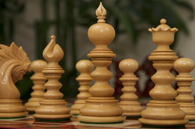 St Petersburg Savano Padauk & Boxwood Luxury Chess Pieces - Official Staunton™ 
