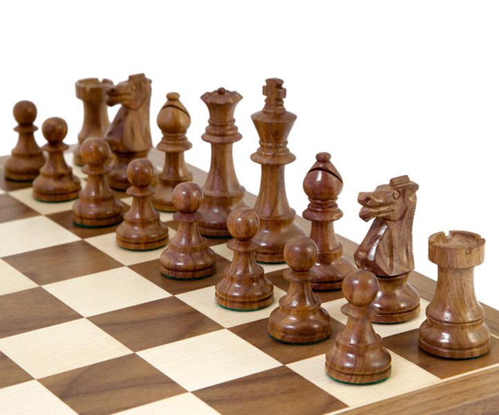 British Acacia and Walnut Chess Set - Official Staunton™ 